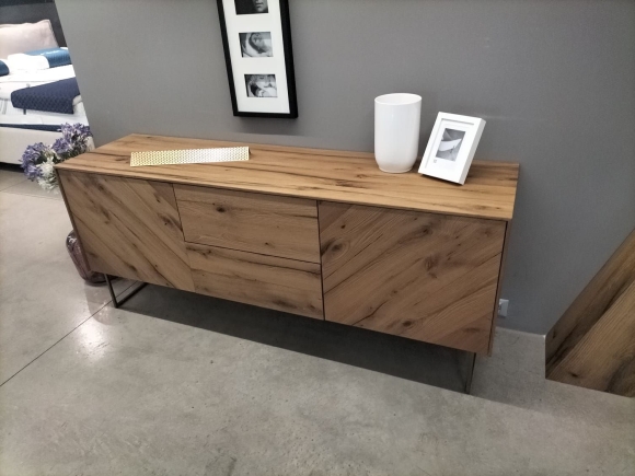 Base 2 ante , 2 cassetti, gambe in ferro bronzato