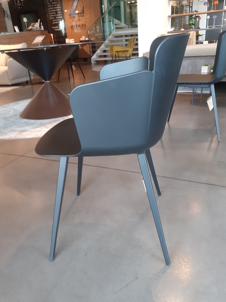 Set di 4 sedie in polipropilene nero