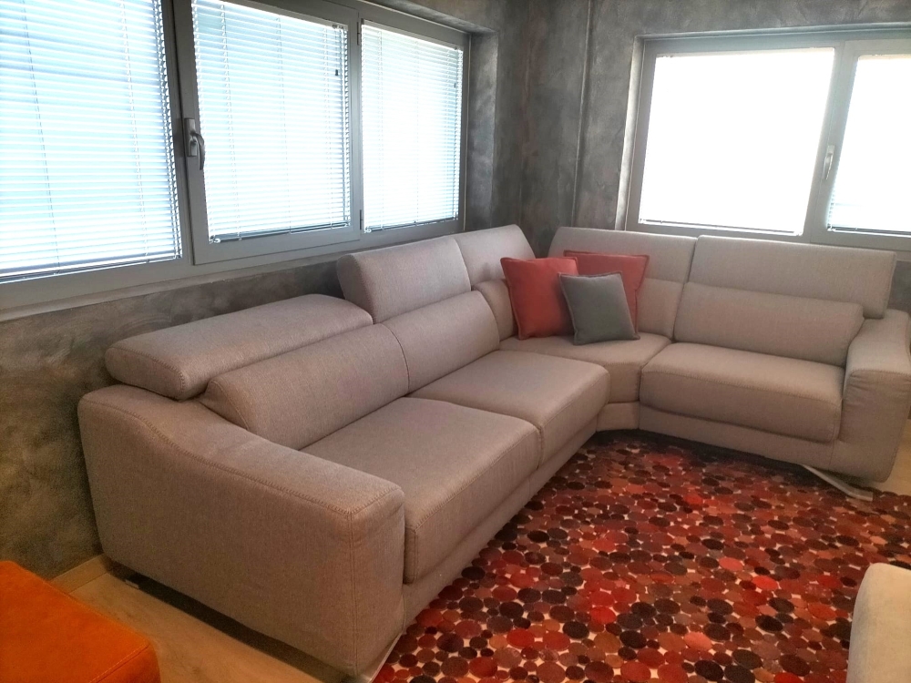 Divano ad angolo 3 sedute estraibili