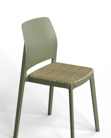 Sedie e sgabelli mod SS  07